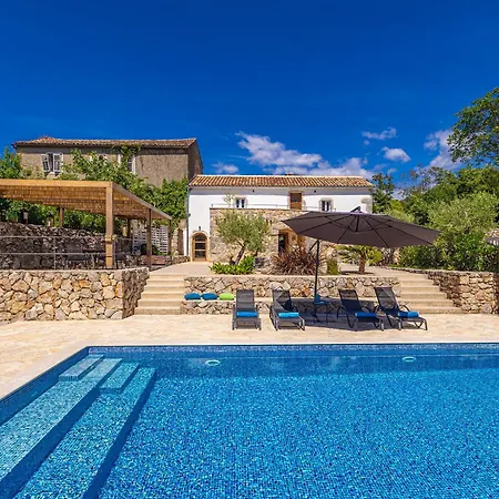 Villa May * Gostinjac