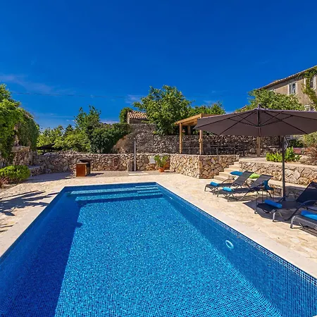 فيلة Villa May *